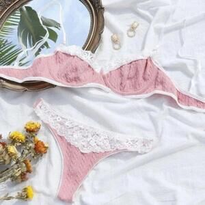 NWOT LIGHT DUSTY BABY PINK | 32B | BRA ONLY | UNLINED UNDERWIRE CONTRAST LACE |